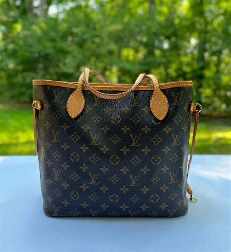 ar1009 louis vuitton|Louis Vuitton handbags authenticity.